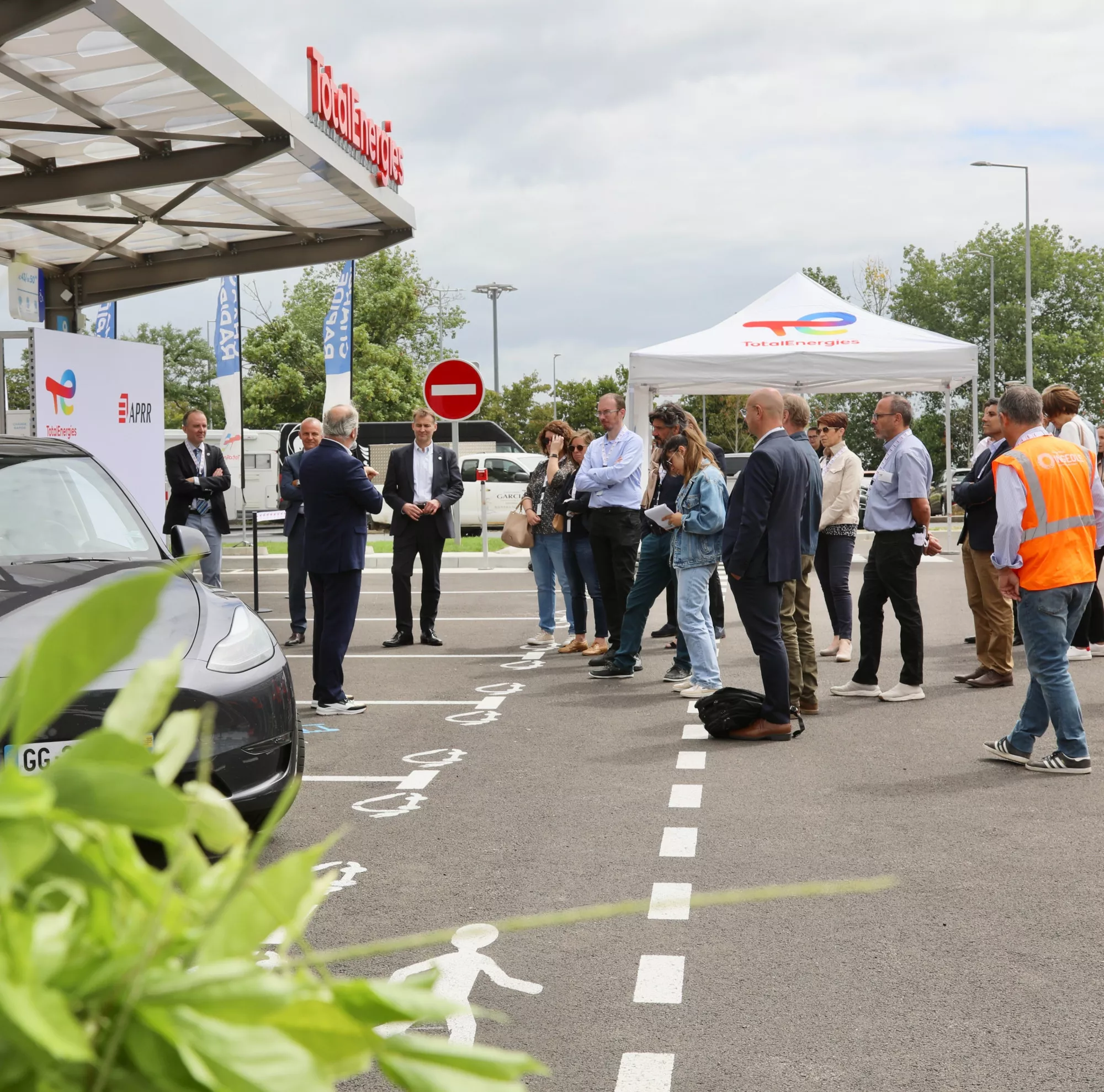 Mobilité électrique : inauguration de la station de Mâcon-La-Salle