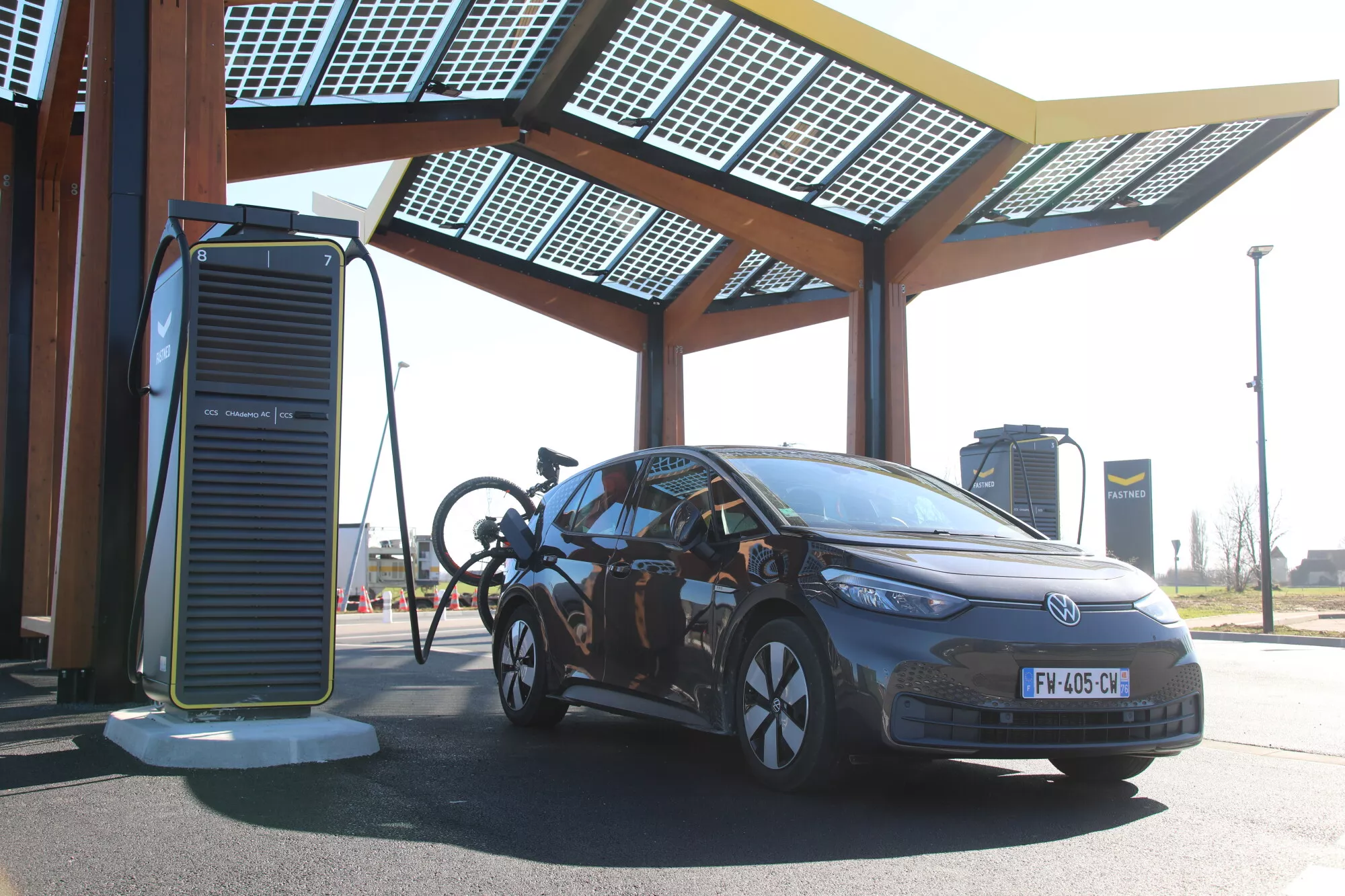 Depuis Lyon et Mâcon jusqu'aux Alpes, le réseau APRR-AREA facilite votre trajet en véhicule électrique